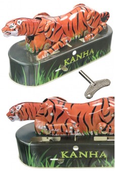 Stalking Tiger Jungle Book Tin Toy Wind Up
