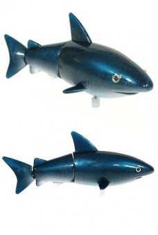 Steinbeck the Shark Turquoise Wind Up 