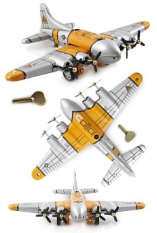 Flying Fortress B17 Airplane Wind Up